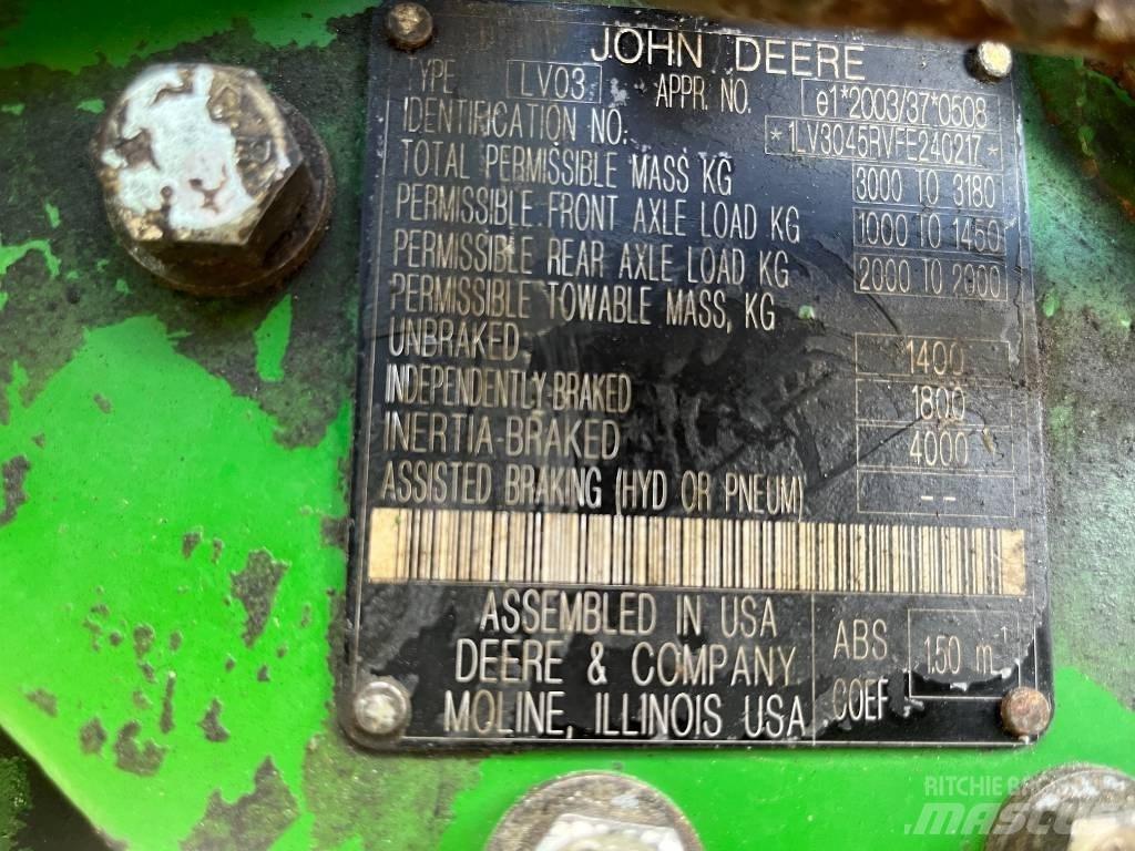 John Deere 3045 R جرارات مدمجة