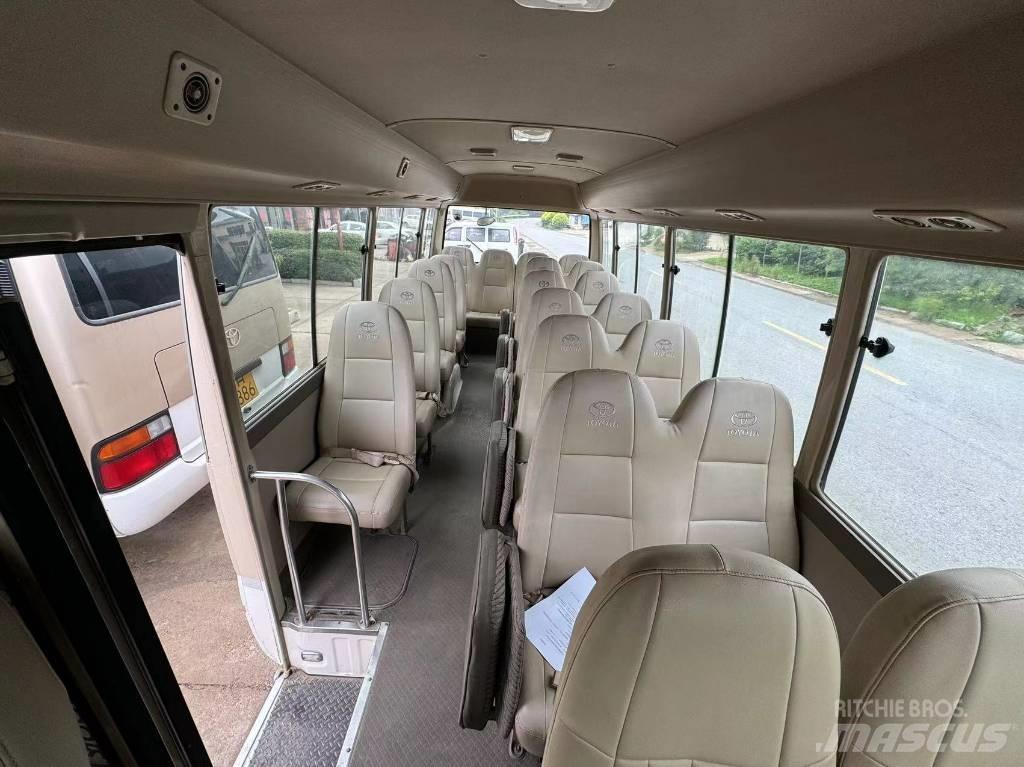 Toyota Coaster Bus حافلة صغيرة