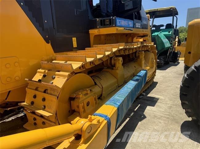 Shantui SD 32 بلدوزرات مجنزرة