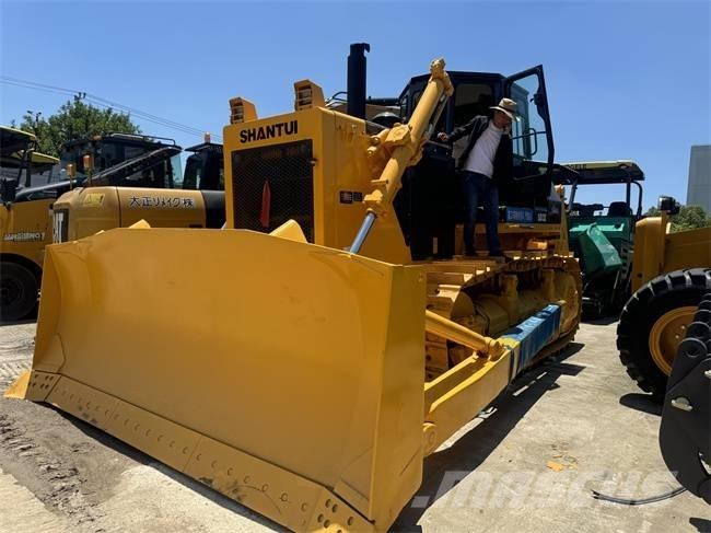 Shantui SD 32 بلدوزرات مجنزرة