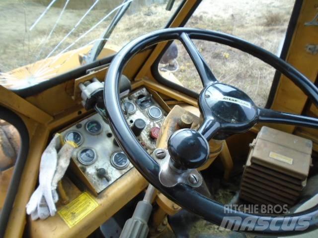 CAT 950 A لوادر بعجل