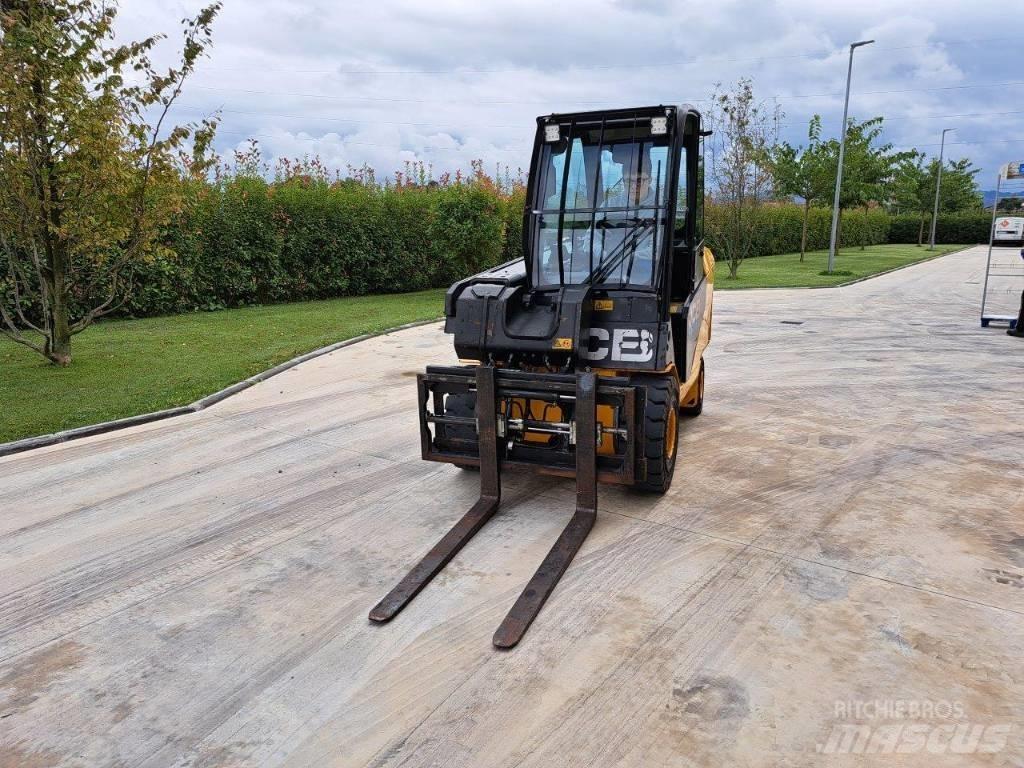 JCB TLT 30-19E شاحنة مناولة