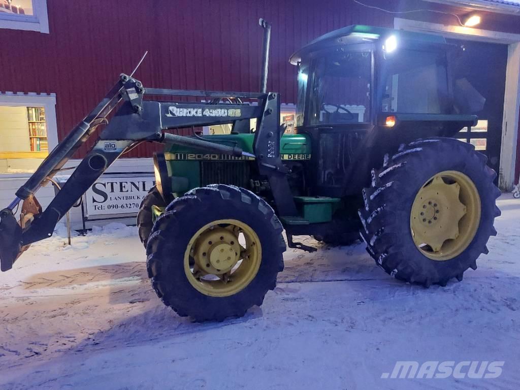 John Deere 2040 الجرارات