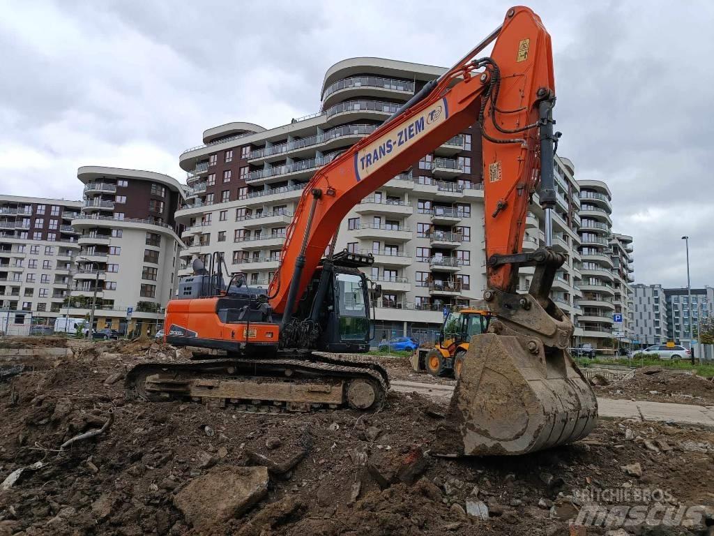 Doosan DX 300 LC-5 حفارات زحافة