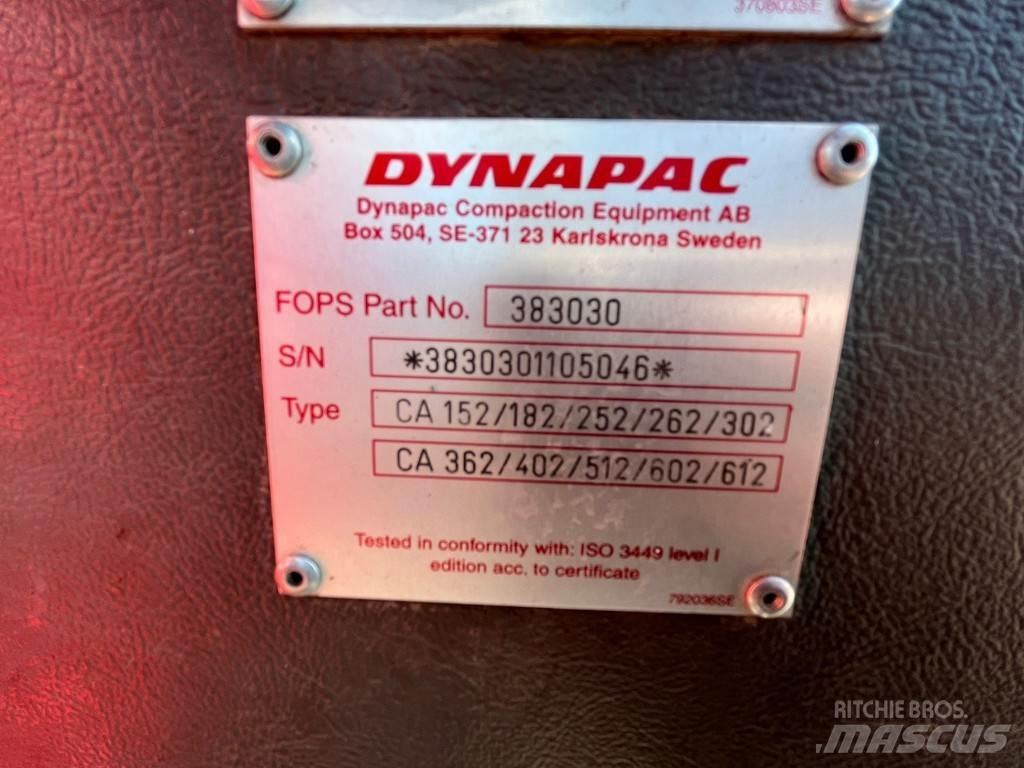 Dynapac CA302D مداحل أحادية الأسطوانة