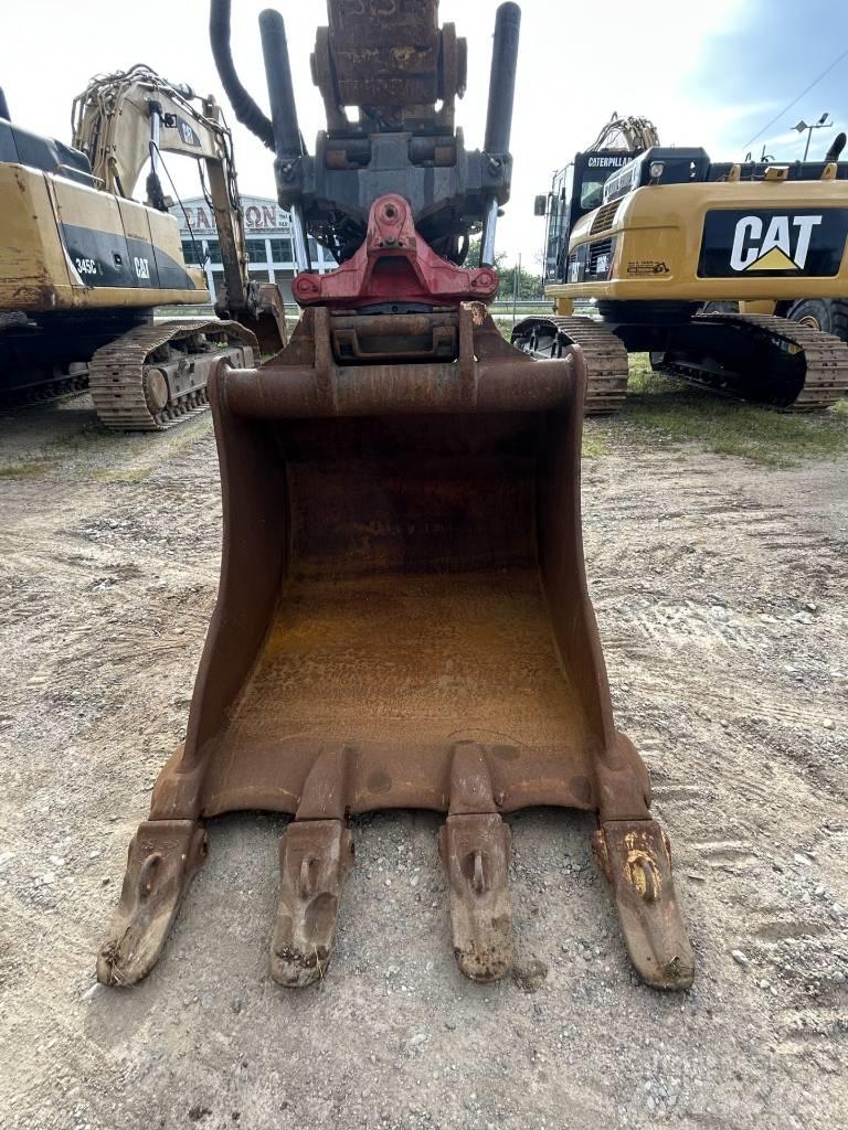 CAT 335 F L حفارات زحافة