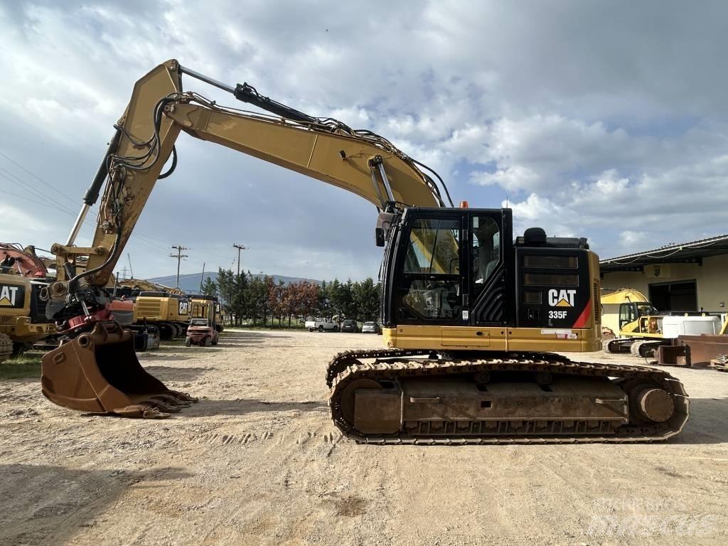 CAT 335 F L حفارات زحافة