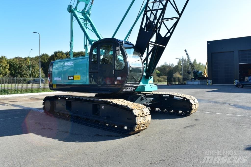 Kobelco BM 600 رافعات مجنزرة