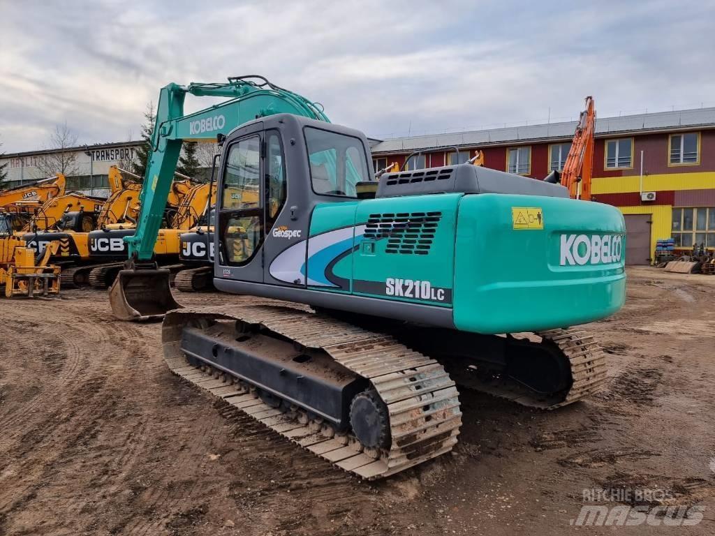 Kobelco SK 210 LC-10 حفارات زحافة