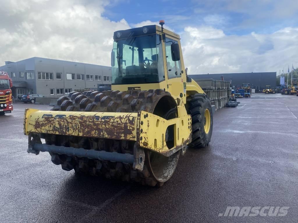 Bomag BW 213 P D H-4 مداحل أحادية الأسطوانة