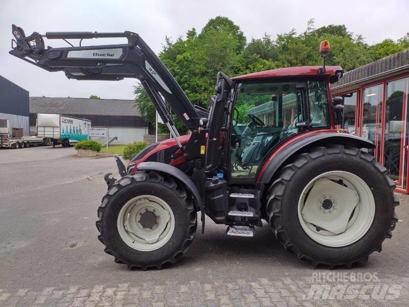 Valtra G135 Active الجرارات