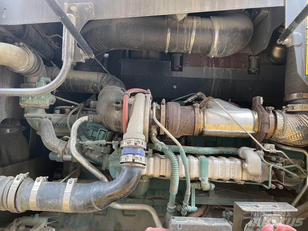 Volvo BM G 930R معدات تمهيد الطرق