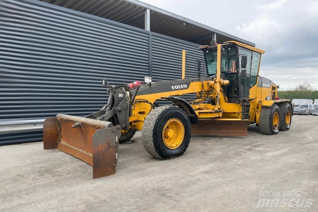 Volvo BM G 930R معدات تمهيد الطرق
