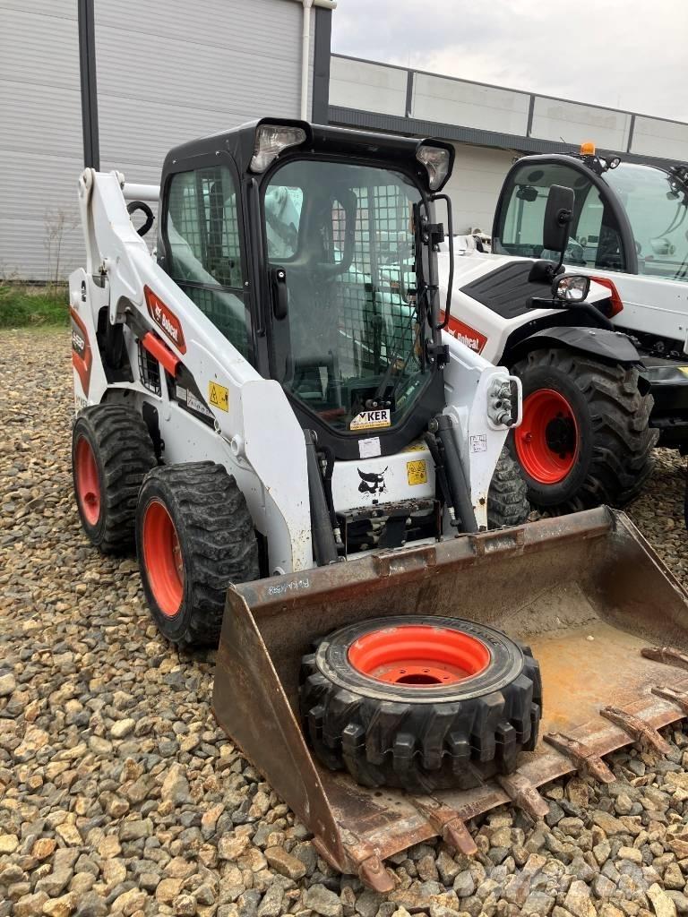 Bobcat S 530 لوادر انزلاقية التوجيه