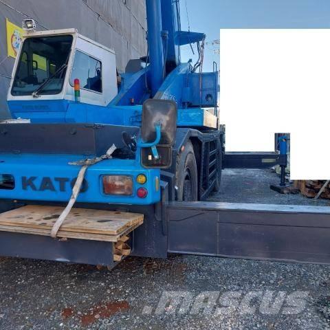 Kato SS500S رافعات الطرق الوعرة