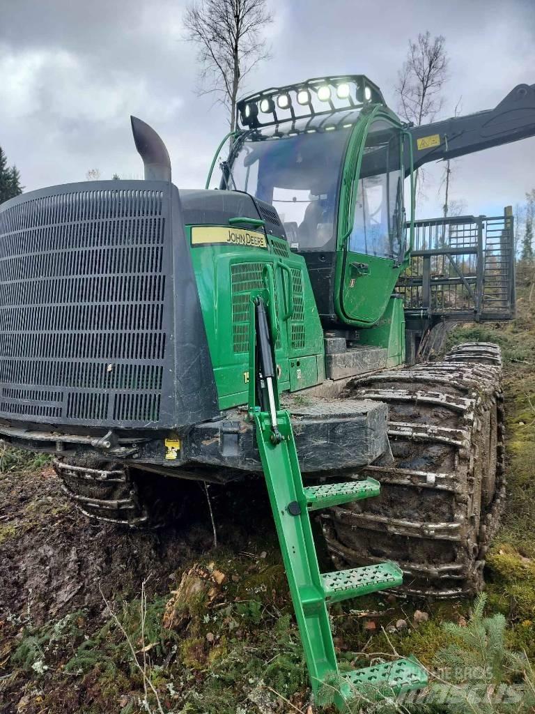 John Deere 1510 E شاحنات