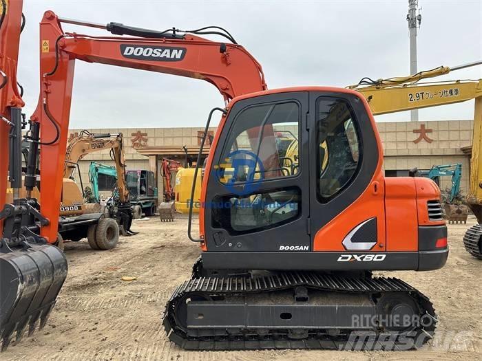 Doosan DX 80 حفارات صغيرة أقل من 7 طن (حفارات صغيرة)