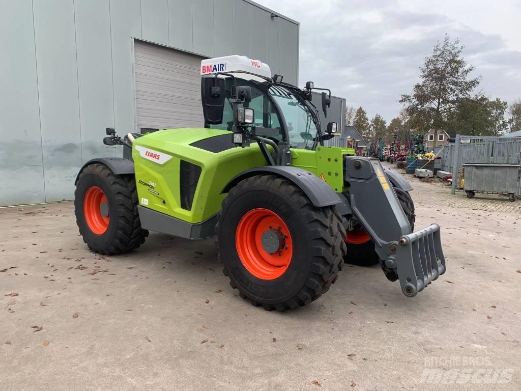 CLAAS scorpion 741 معدات مناولة لأغراض الزراعة