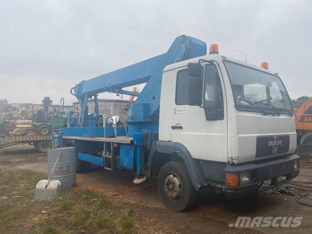 MAN 8.163 شاحنات الرافعات