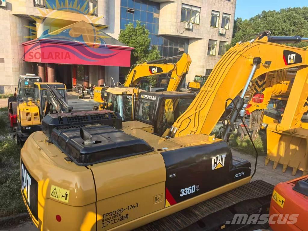CAT 336 D 2 حفارات زحافة