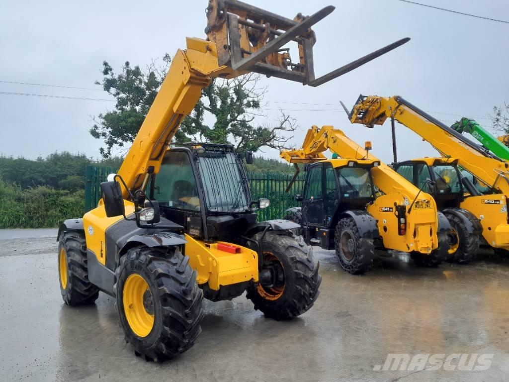 JCB 541-70 معدات مناولة لأغراض الزراعة