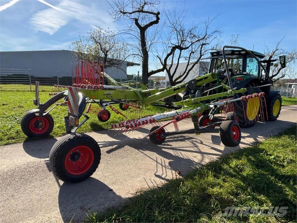 CLAAS Liner 2700 محشات