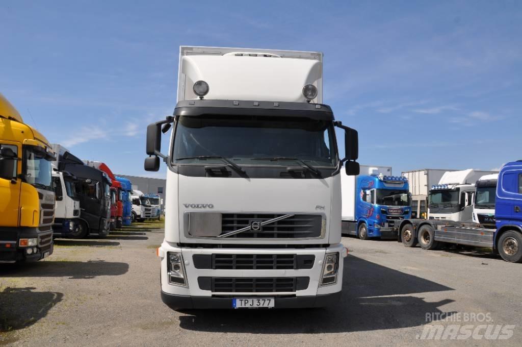 Volvo FH440 6X2 شاحنات ذات هيكل صندوقي