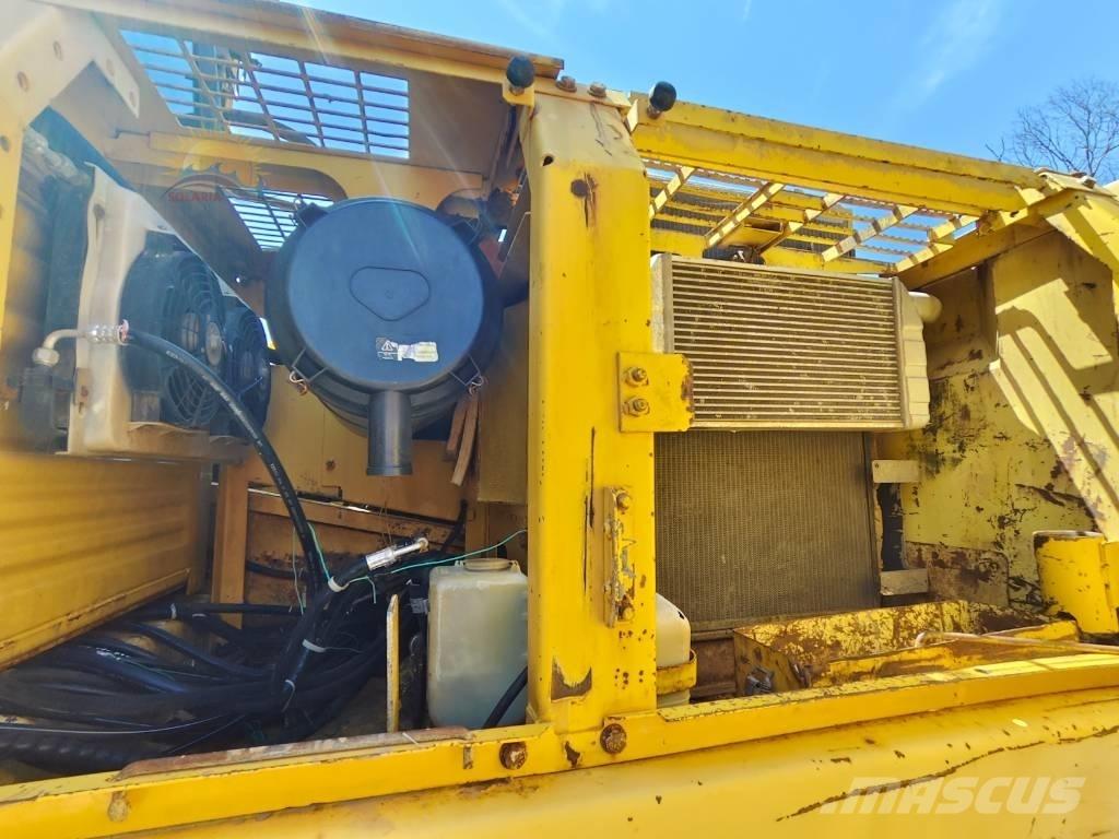Komatsu pc240-7 حفارات زحافة