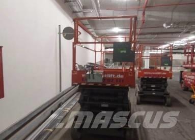 SkyJack SJ III 4632 رافعات مقصية الشكل