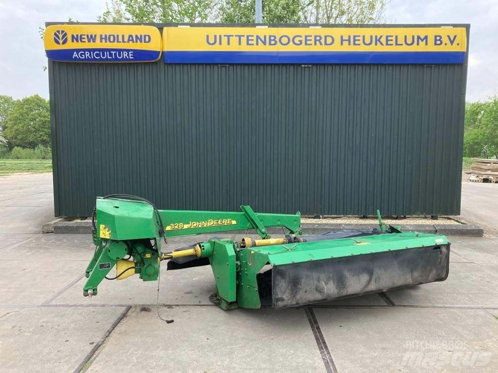 John Deere 328 جزازات