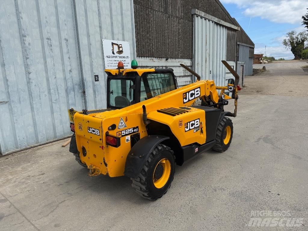 JCB 525-60 مناولات متداخلة