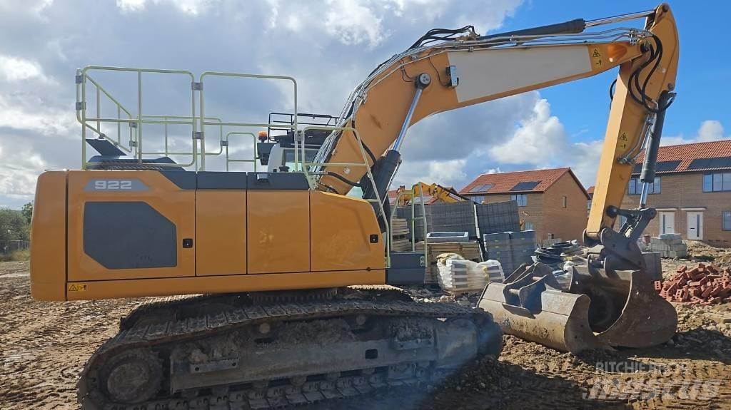 Liebherr R 922 LC حفارات زحافة