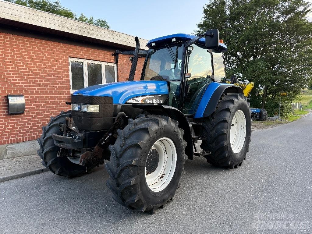 New Holland TM 155 الجرارات