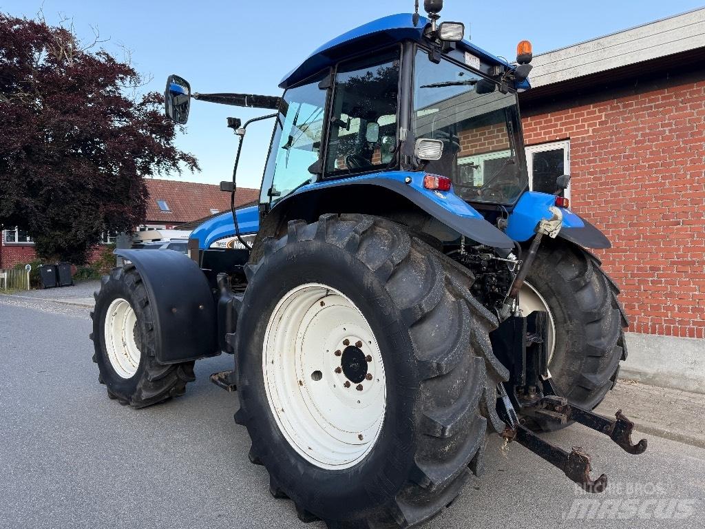 New Holland TM 155 الجرارات