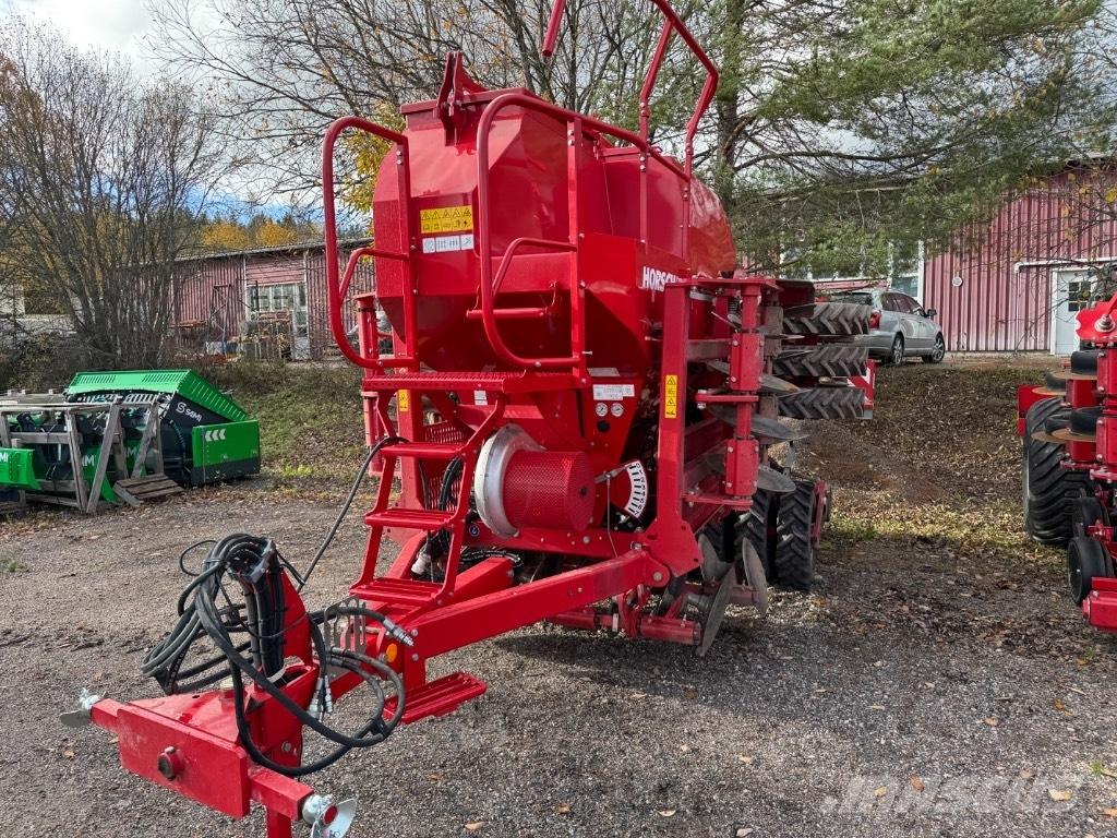 Horsch Pronto 4 DC مثاقيب مدمجة