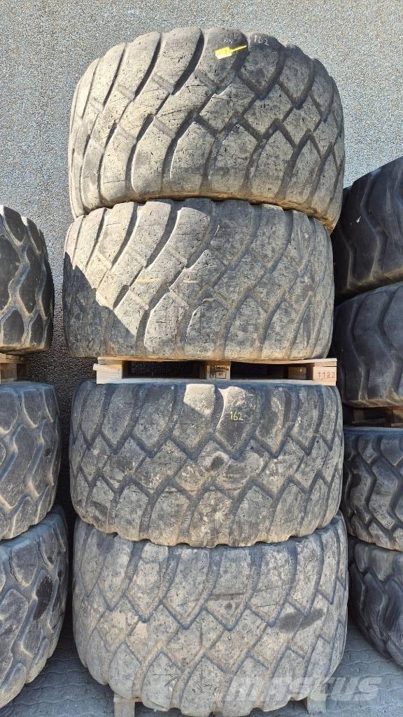  Dæk 750/65 R25 الإطارات والعجلات والحافات