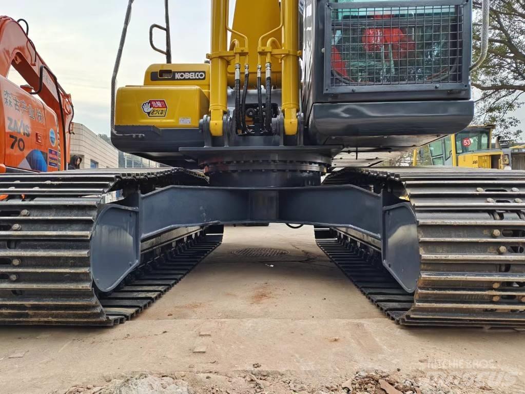 Kobelco SK200D حفارات زحافة