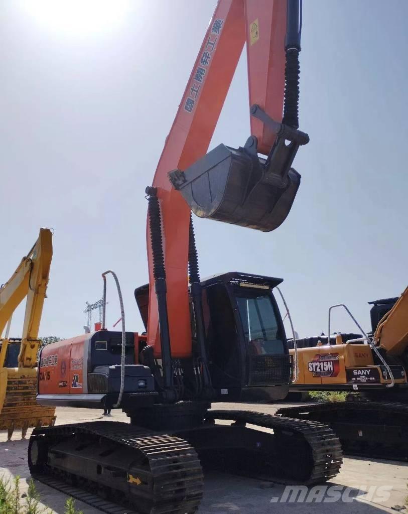 Hitachi ZX 240 حفارات زحافة