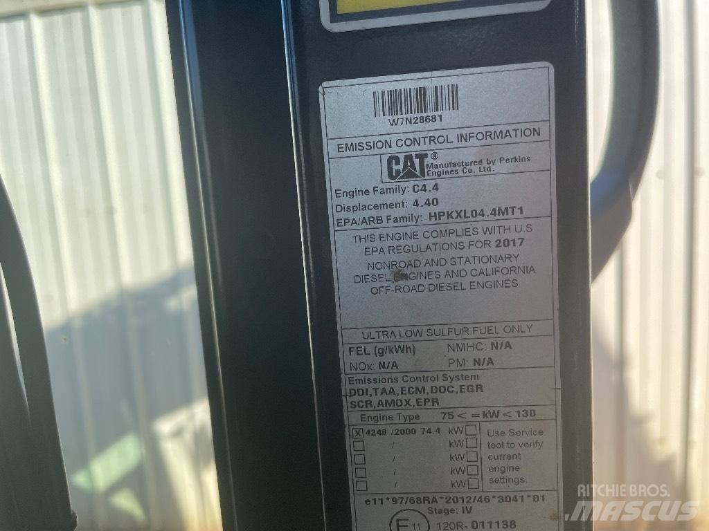 CAT 313 F L حفارات زحافة