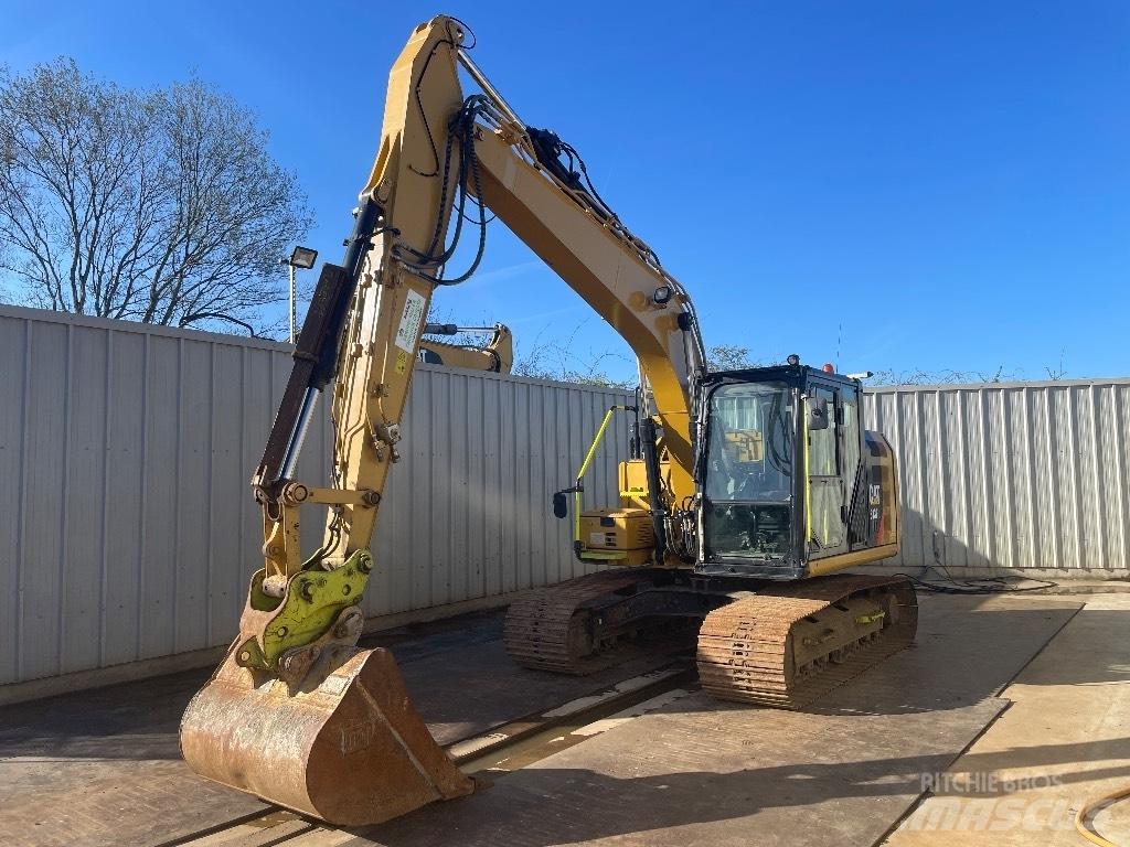 CAT 313 F L حفارات زحافة
