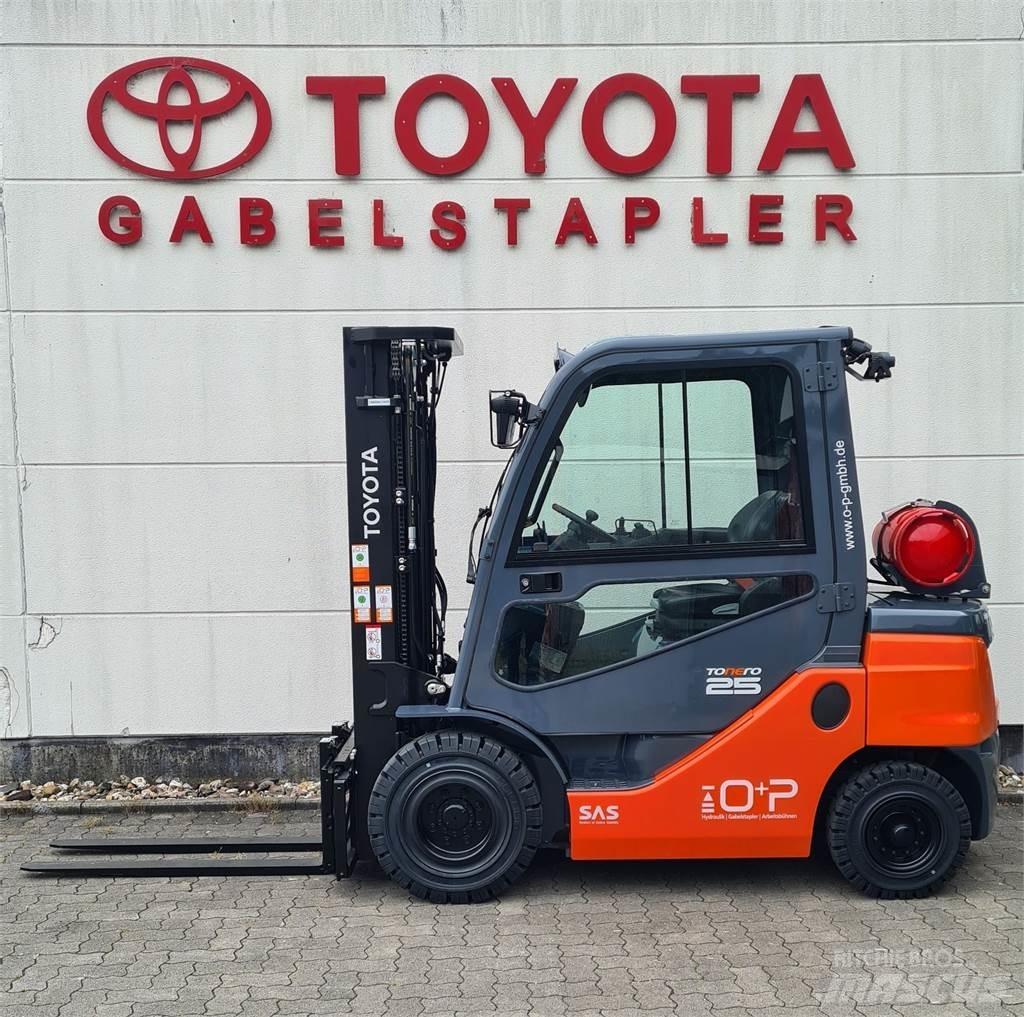 Toyota 02-8FGF25 شاحنات LPG