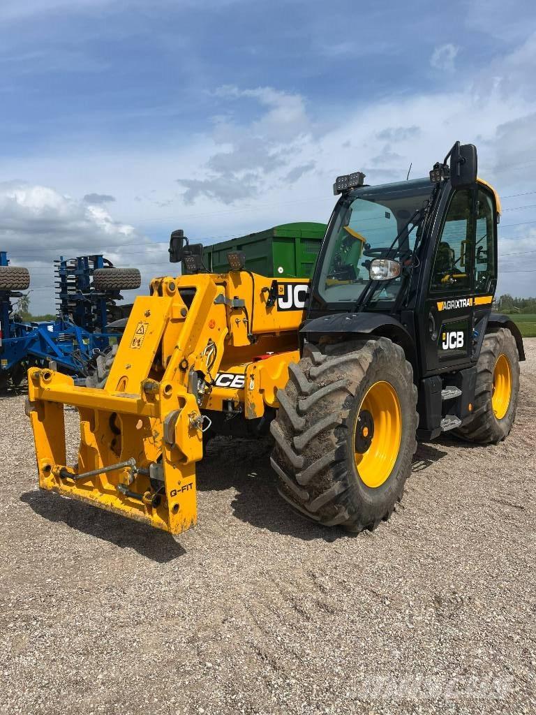 JCB Agri Xtra 542-70 لوادر وحفارات أمامية