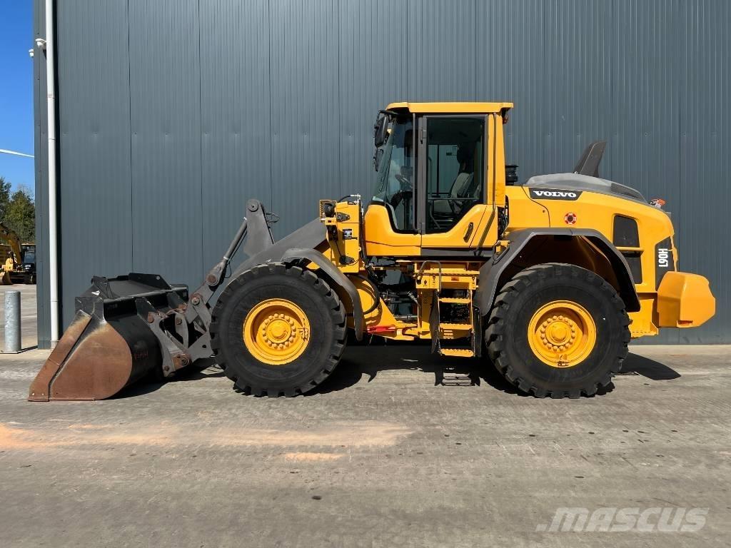 Volvo L90H لوادر بعجل