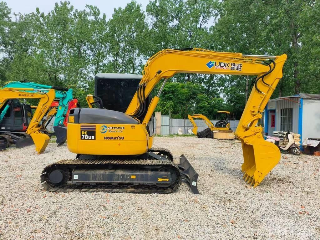 Komatsu PC 78 US حفارات زحافة