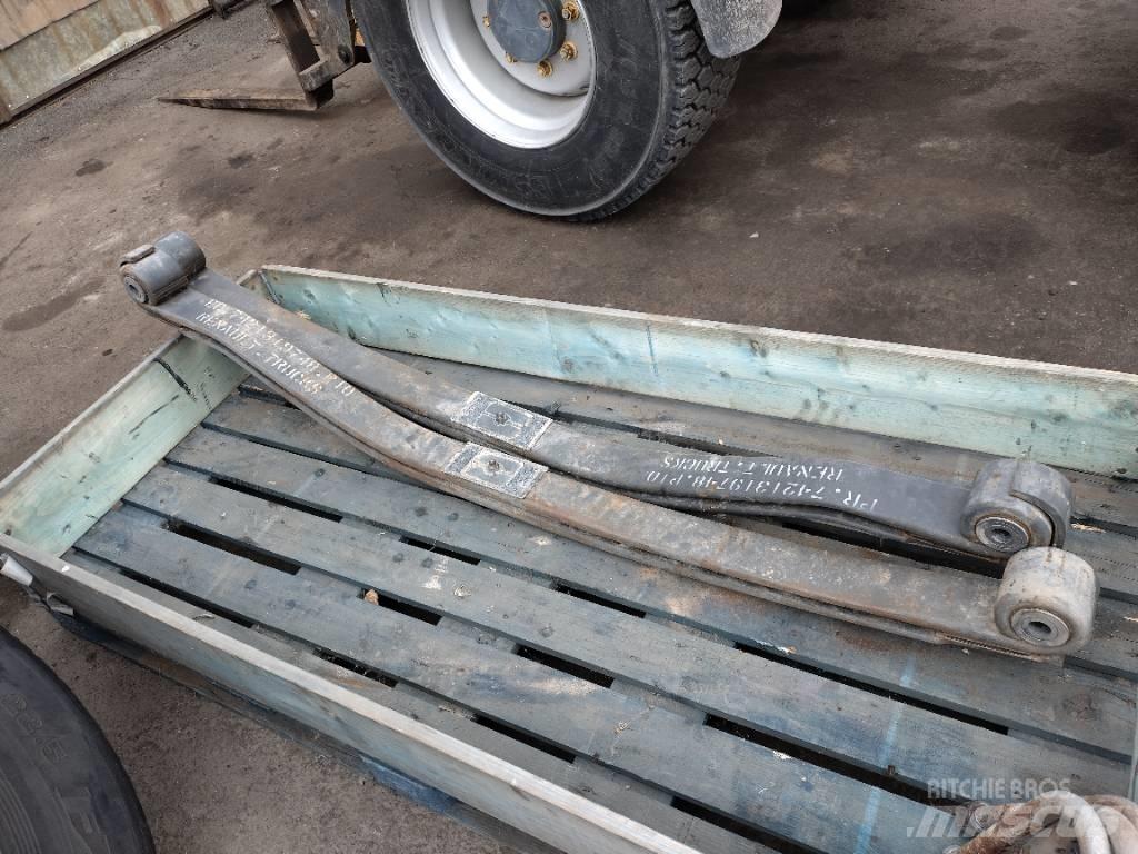 Volvo Etujousia الشاسيه والتعليق