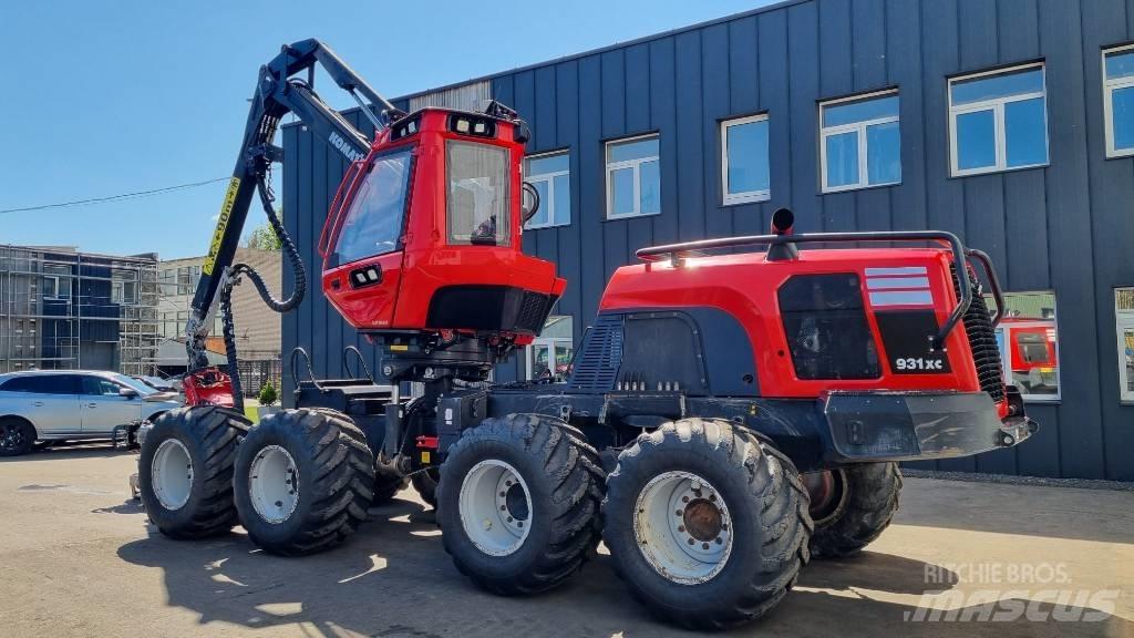 Komatsu 931 XC حصادات