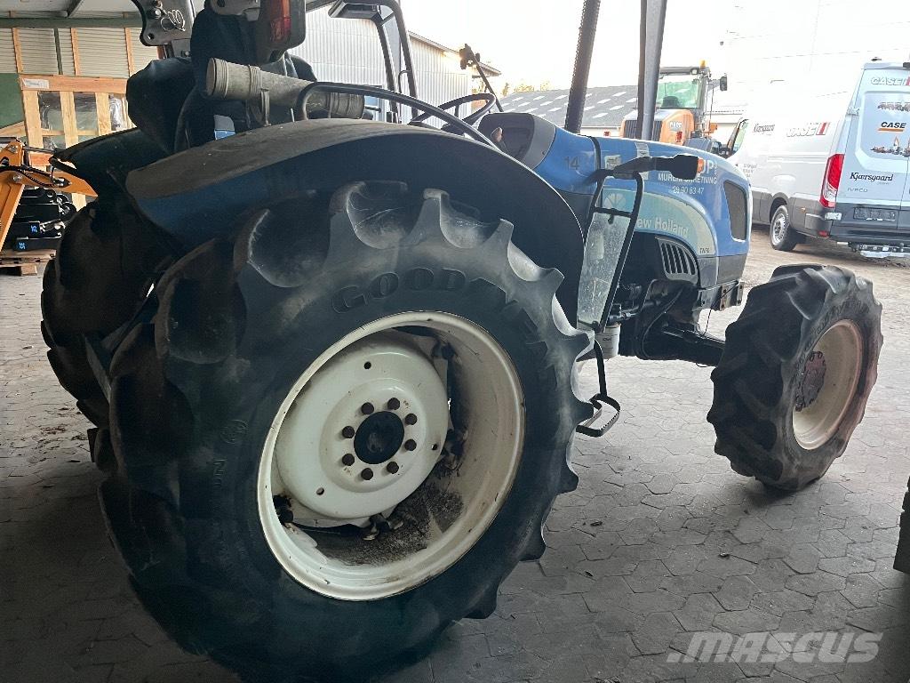 New Holland TN 60 A الجرارات