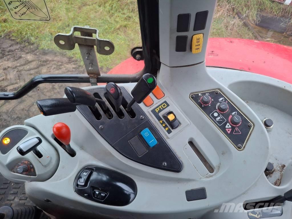 Massey Ferguson 5450 الجرارات