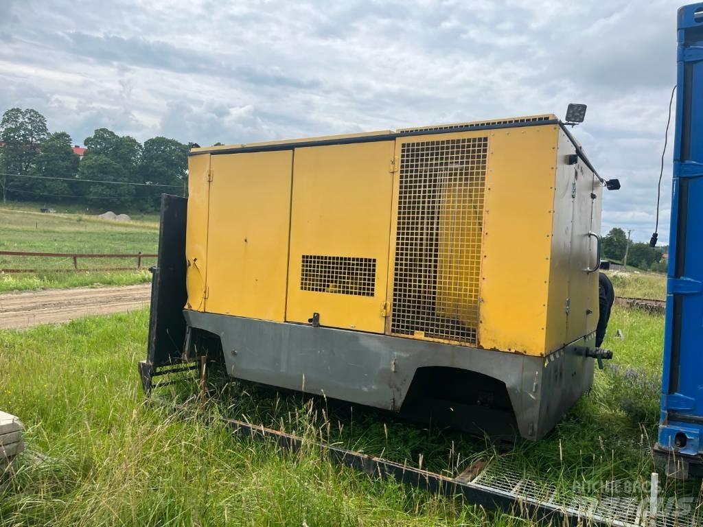 Atlas Copco XRVS 455 مكابس