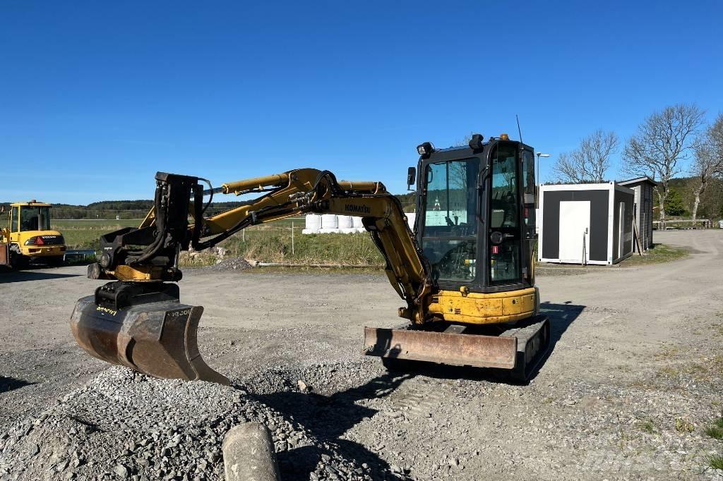 Komatsu PC 26 MR-3 حفارات صغيرة أقل من 7 طن (حفارات صغيرة)
